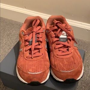 New Balance Size US 5.5